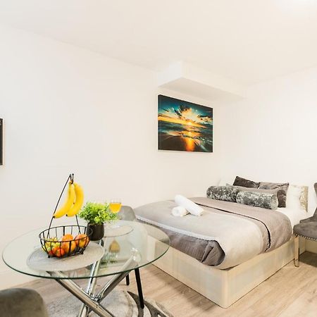 Stylish Studio Near Kensal Green London Bagian luar foto