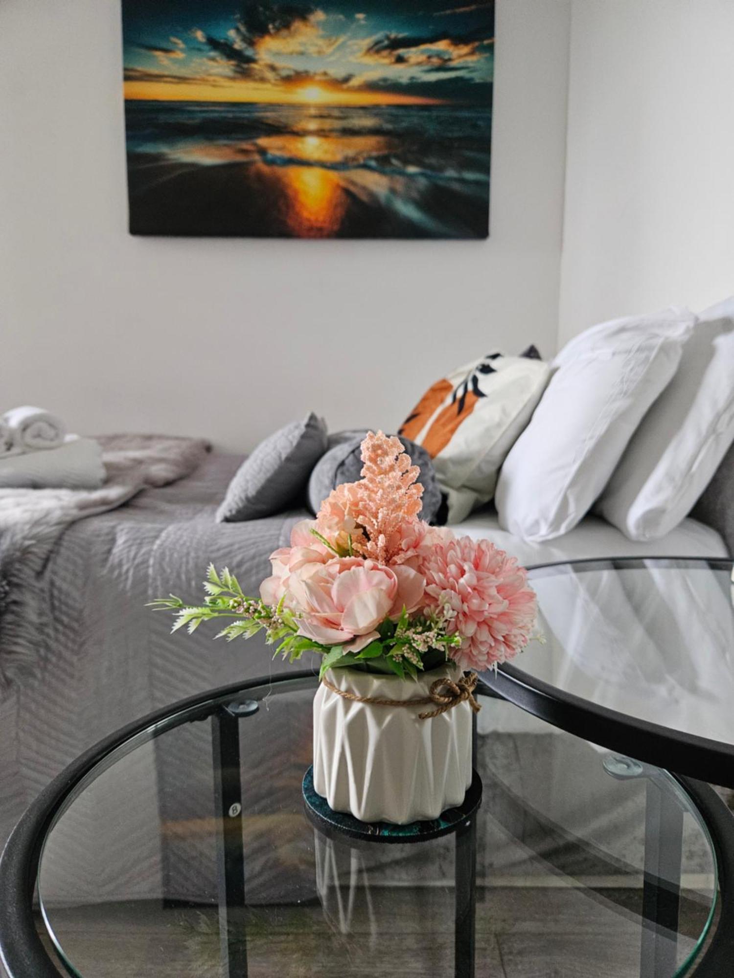 Stylish Studio Near Kensal Green London Bagian luar foto